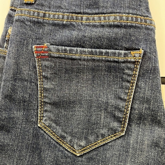 BDG Shortie Size 26 Cuffed Shorts 3 1/2" Inseam - Picture 13 of 16